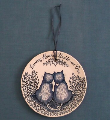 ROYAL CROWNFORD STAFFORDSHIRE LIEBEVOLLE HERZEN VEREINEN SICH ALS EINE KATZE KERAMIKPLAKETTE