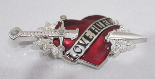 Love Hurts Arrow Through The Heart Belt Buckle - Picture 3 of 6