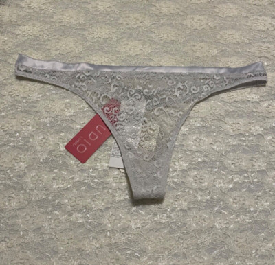 La Perla Studio Sophia Thong Panty M Silver Lace