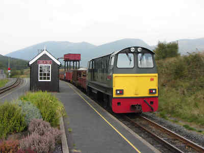 Foto 6x4 Rhyd Ddu Bahnhof Funkey Diesellok ''Vale of Ffestiniog'' um 2014