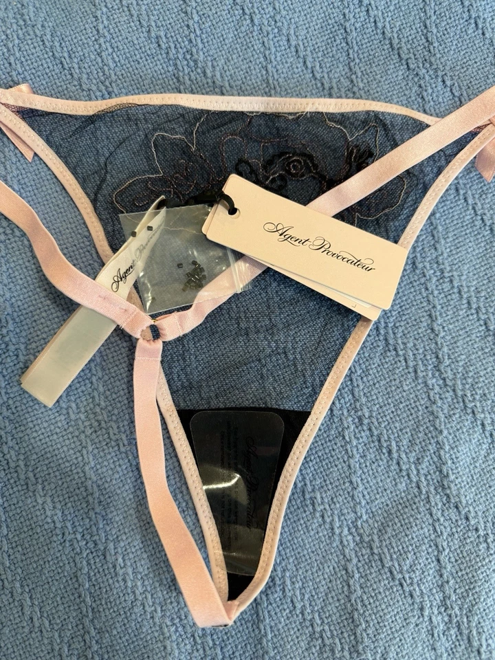 Tanga Lindy Agent Provocateur para mujer nueva con etiquetas talla 5 rosa y negro floral Foto 2 de 4