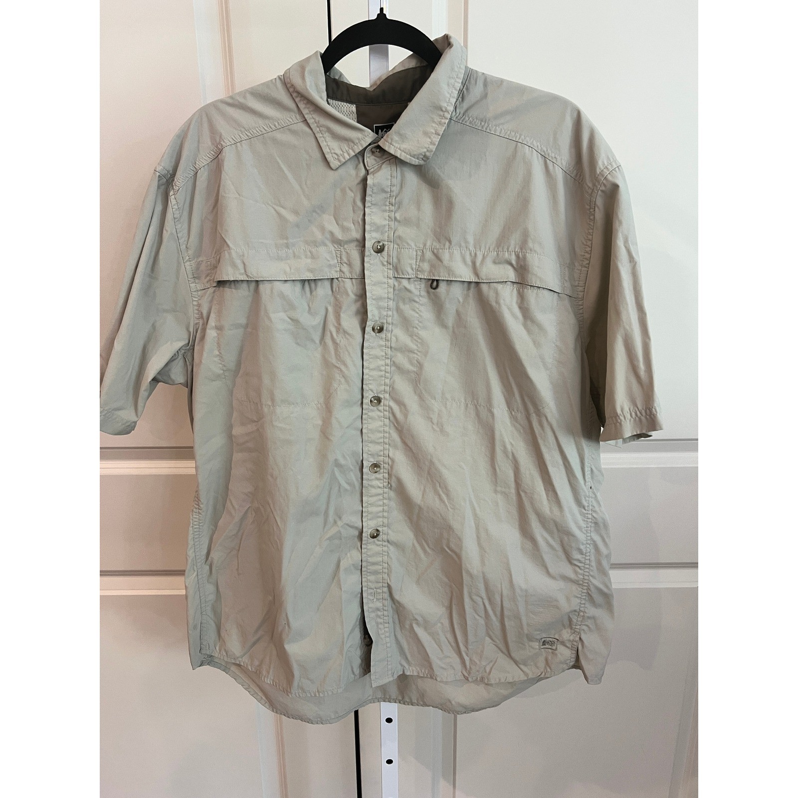 REI Co-op Mens XL Khaki Tan Short Sleeve Hiking Shirt Ventilated Mesh Back Nylon