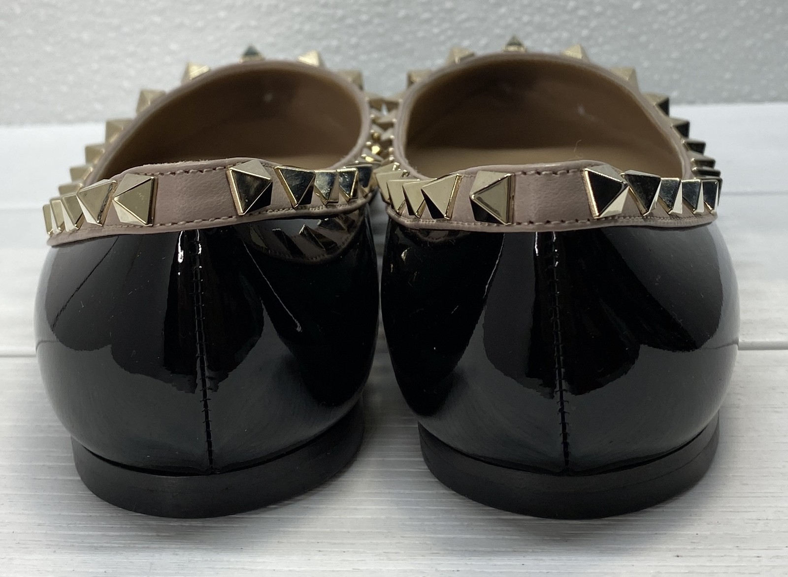 Valentino Garavani Patent Rockstud Ballet Women's Size 6.5 Leather Black Poudre thumbnail 3