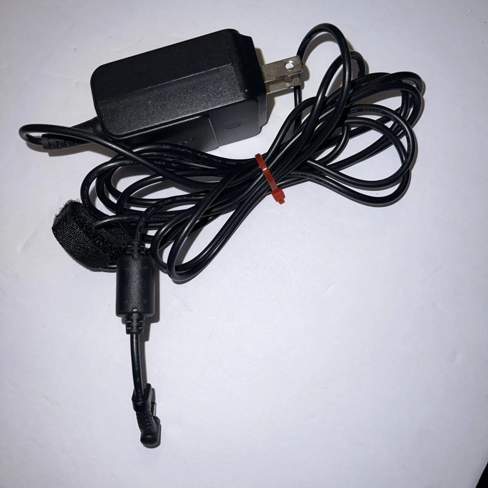 Genuine ASUS EXA1004UH AC Adapter Output 19 V 1.58 A Power Supply Adapter A73 - Image 3 of 3