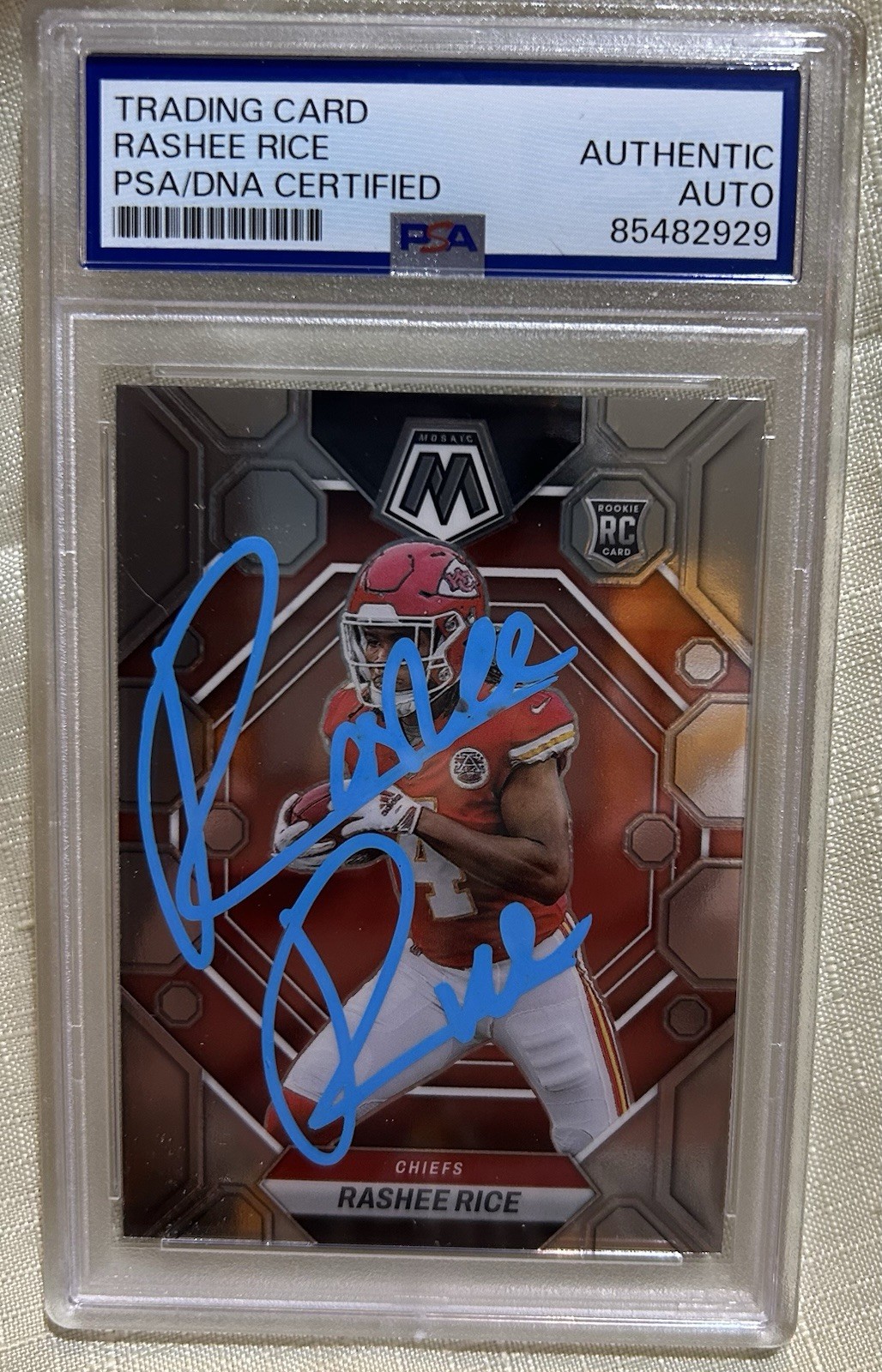 Picture 1 of 1