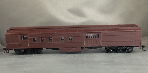 Athearn - Undecorated - Standard RPO Car+ Wgt # None w/Kadees - Picture 3 of 6