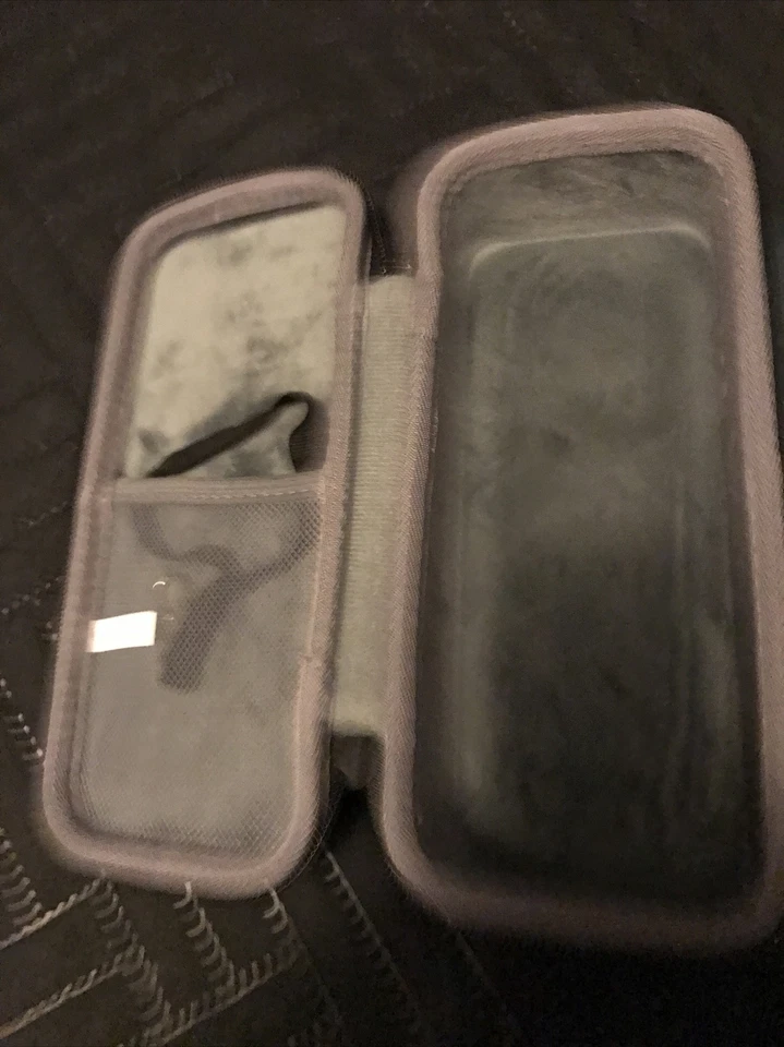 Estuche Rígido de Viaje AOMAIS Sport II + Eslinga de Silicona Altavoces Inalámbricos Bluetooth b Foto 2 de 3