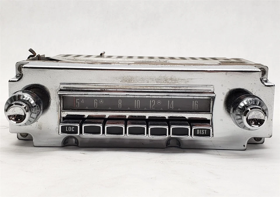 Radio de coche Chrysler Imperial 1963 Mopar 413 AM de colección *no funciona* PIEZAS Foto 2 de 4