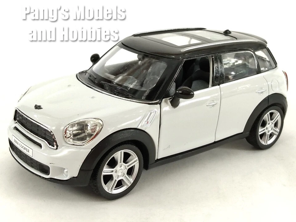 5 Inch Mini Cooper Countryman S 1/34 Scale Diecast Model by Unifortune - White - Image 2 of 4