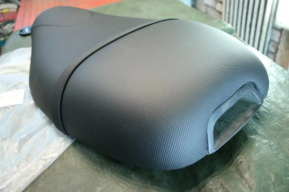 Piaggio TPH 50 80 125 ORIGINAL Sitzbank 6217560066 Gilera Typhoon 125 2t Seat - Bild 2 von 4