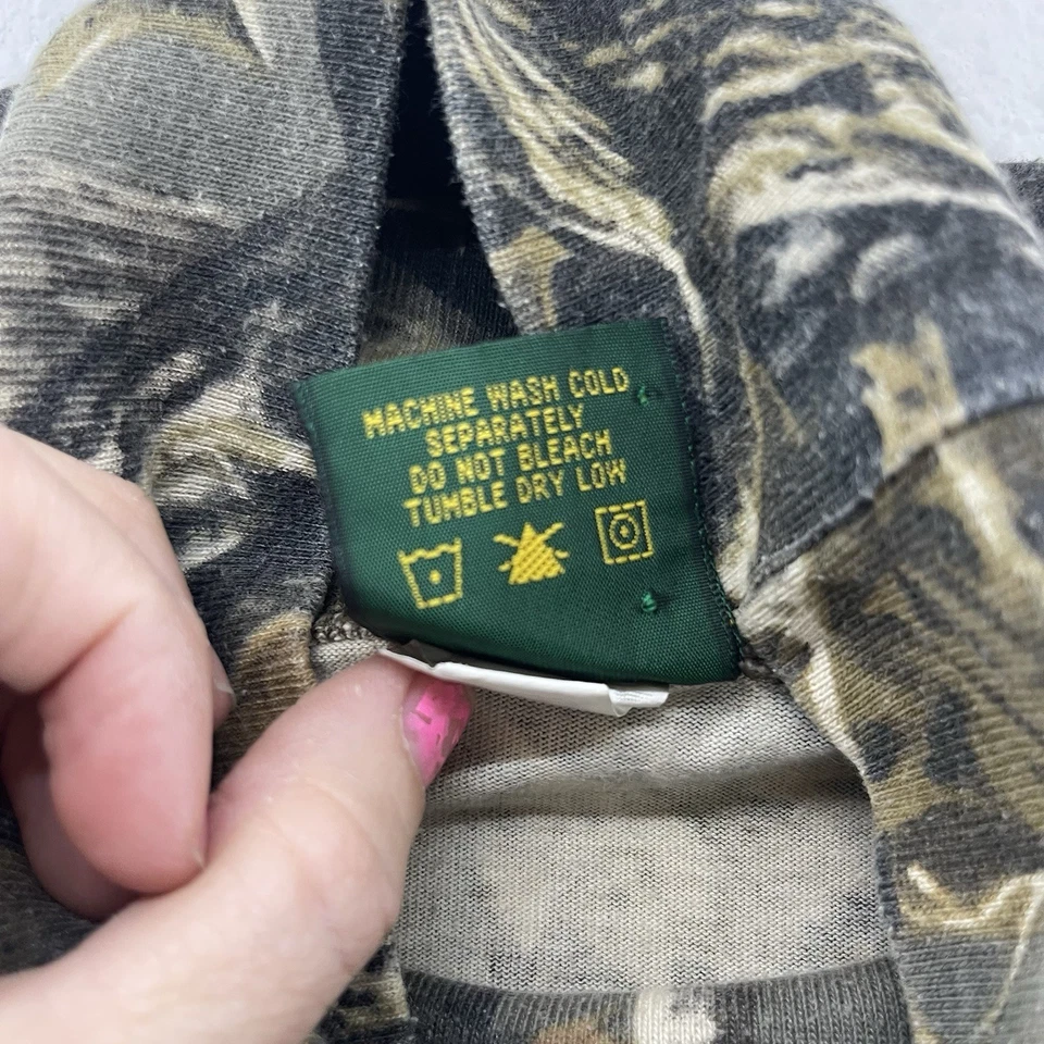 Vintage Cabelas Realtree Camo Longsleeve Turtleneck Hunting Shirt Size Medium - Image 4 of 4