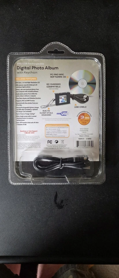 Digital Photo Album with Keychain 8 MB/ USB Rechargeable. Brand New Sealed Box - Image 2 of 2