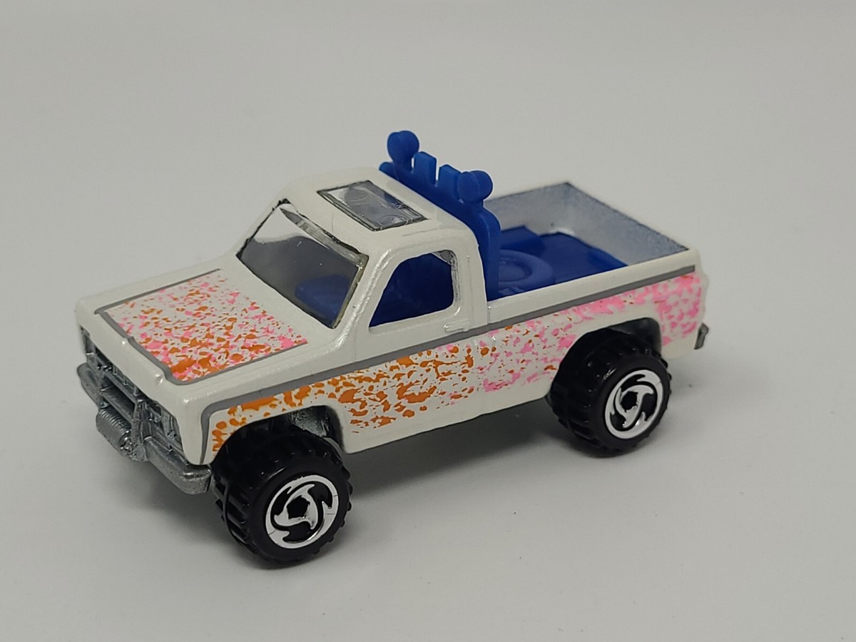 1977 Hot Wheels Pearl White Bywayman Chevy 4x4 Pickup Truck