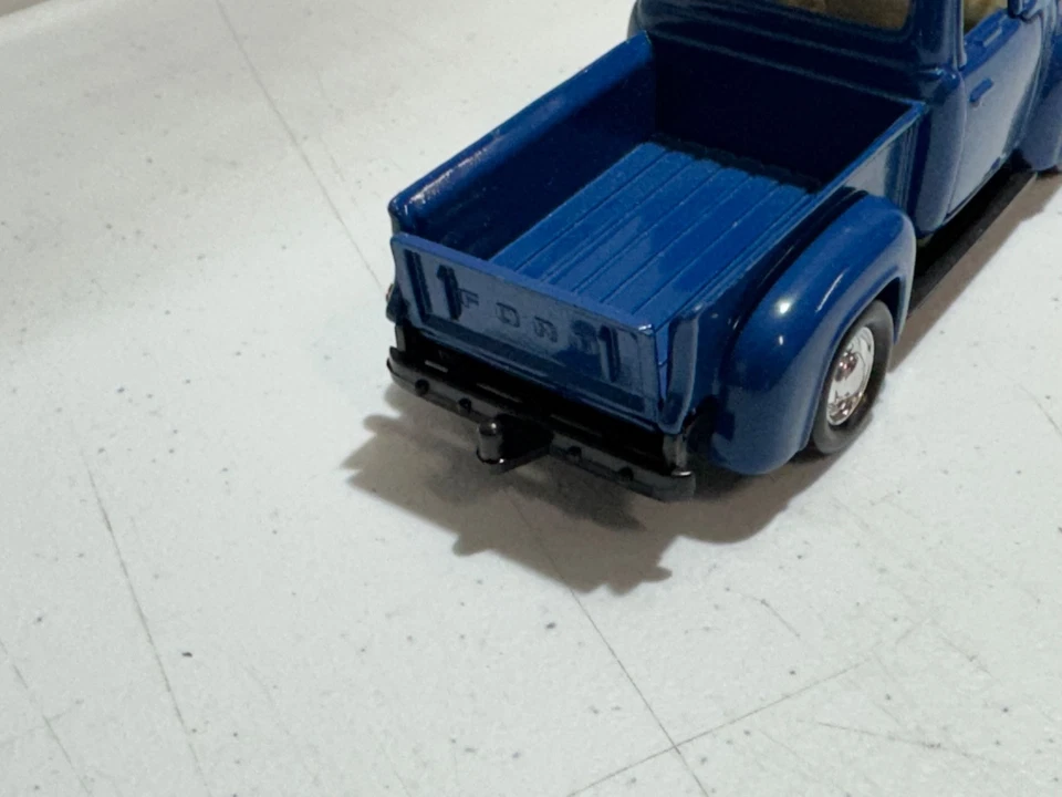 Ford F-100 1956 camioneta pickup Road Champs 1/43 puerta abierta modelo 1994 juguete Foto 4 de 4