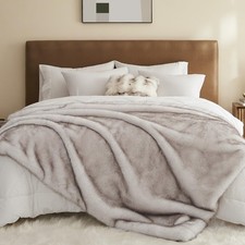 Faux Fur Throw Blanket: 50''x 60'' Luxury Fluffy Plush Thick Faux Fur Blanket