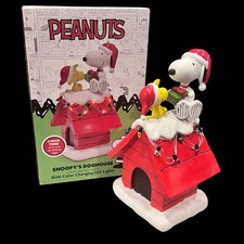 Peanuts Woodstock Snoopys Dog House Color Changing LED Christmas Lights Figure