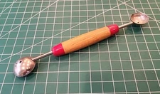 Melon Baller Scoop Red Wood Handle Vintage - gw5