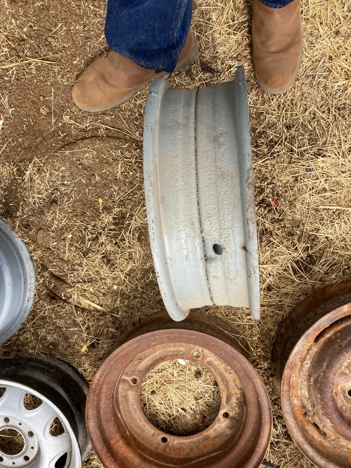 RUEDA DE COMBATE JEEP 16 PULGADAS SEGUNDA GUERRA MUNDIAL WC Dodge willys mb gpw 1942 1943 1944 Foto 2 de 2