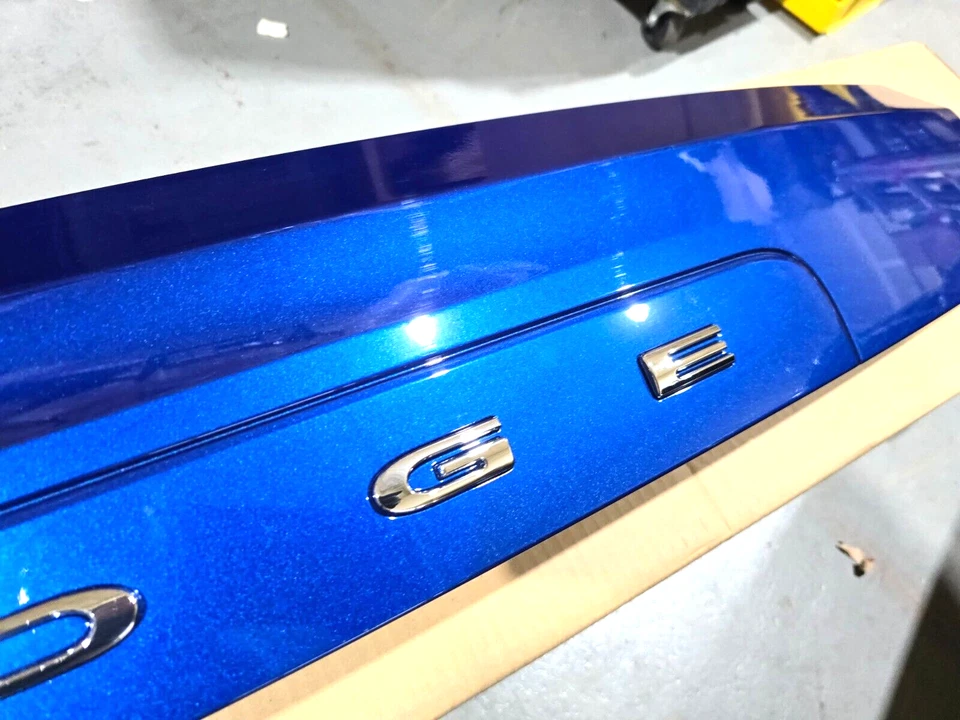 Conjunto de manija de puerta levadiza Mopar original 1UT61KCLAA 2012-14 Grand Caravan Ram C/V Foto 3 de 4