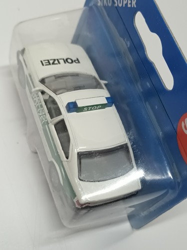 BMW série 3 320 Polizei Siku 1352 - Imagen 5 de 5