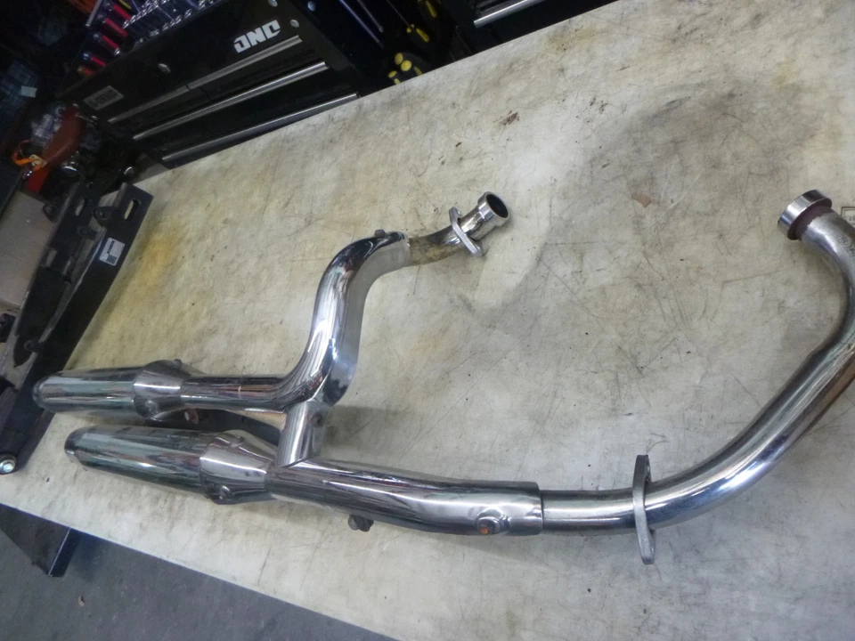 2008 Hyosung Aquila GV 250 Exhaust System Headers Muffler Pipes - Image 3 of 3