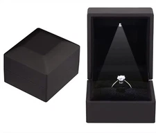 2 Pcs LED Lighted Ring Box Jewelry Case Display Engagement Romantic Wedding Gift