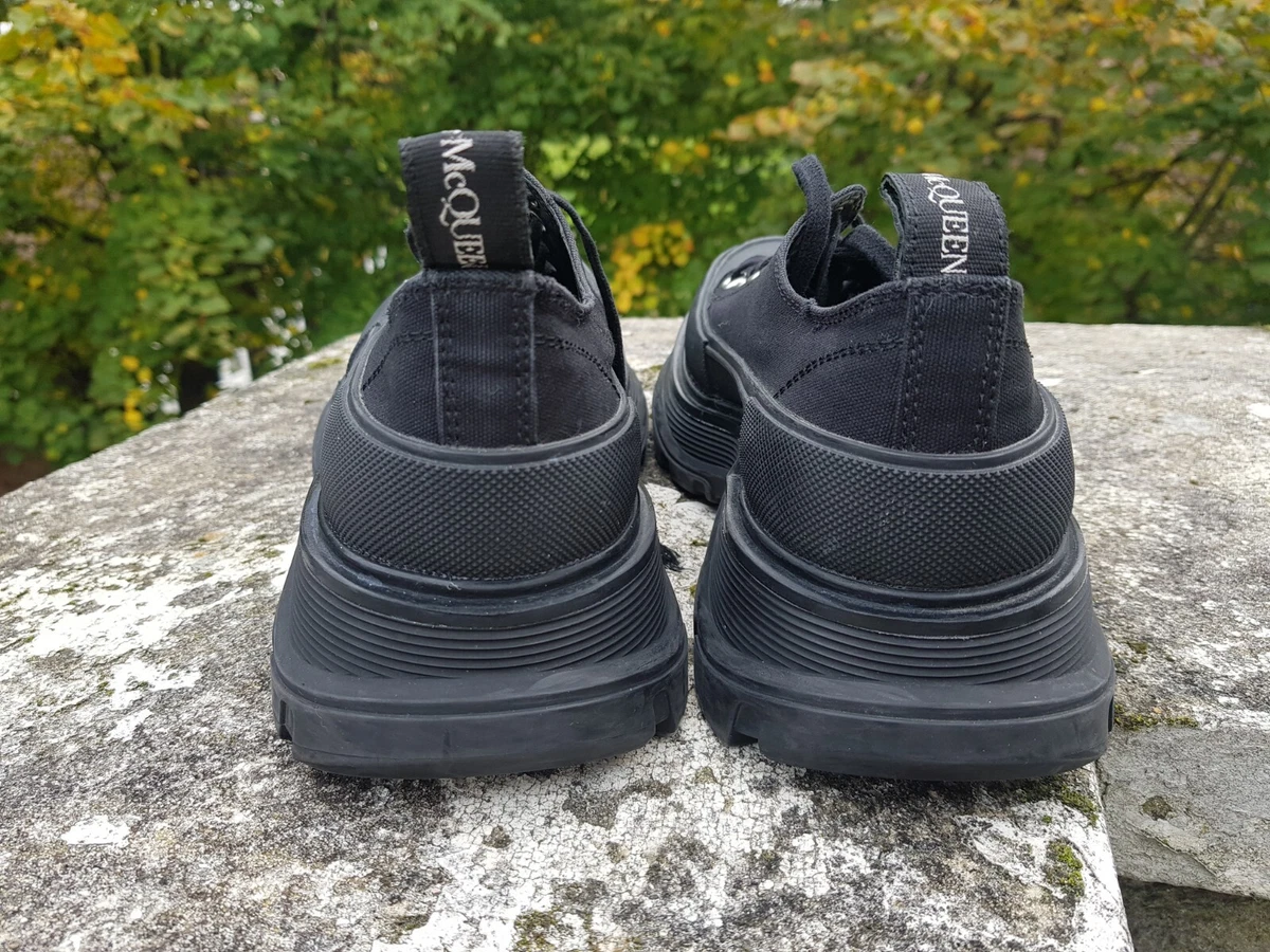 Alexander mcqueen exaggerated sole hotsell trainers