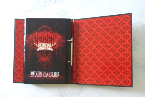 BABYMETAL APOCARYPSE (2013~) with CD Complete set Binder & Booklet Volumes 1~5 - Picture 6 of 8