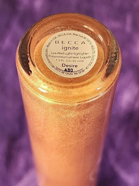 BECCA Cosmetics Ignite Sunsetter Liquified Light Highlighter Ltd Ed Shade Desire - Image 2 of 4