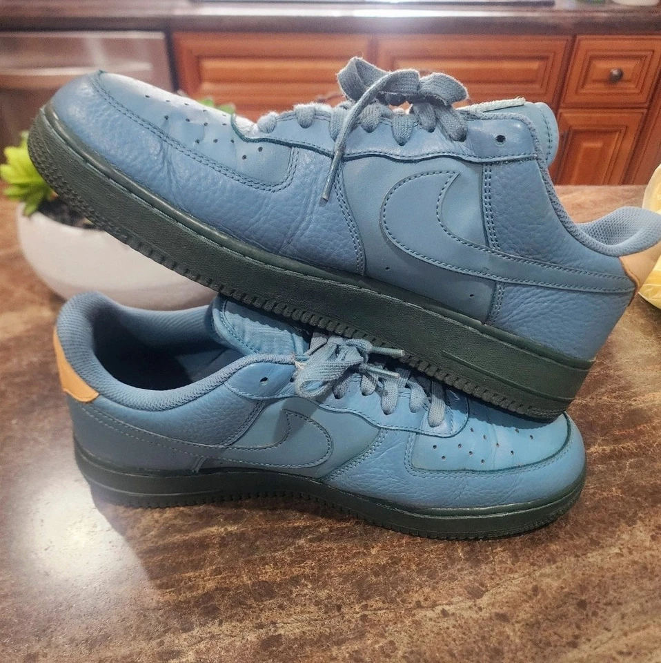 NIKE AIR FORCE 1 LOW '07 LV8 1 AZUL AHUMADO 718152 017 US 11 Foto 3 de 4