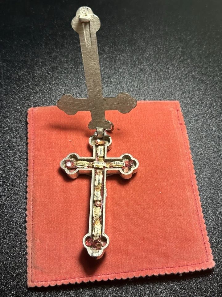 Antiguo crucifijo relicario alemán - compartimento de reliquia sellado + etiquetas de santo raro Foto 4 de 4