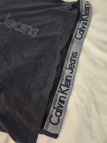 Men's Shirt Calvin Klein Jeans Logo on Hem Vintage Black Button Polo T Shirt - Picture 8 of 16