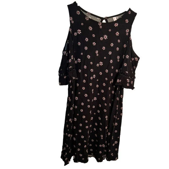 Xhilaration cold shoulder best sale dress