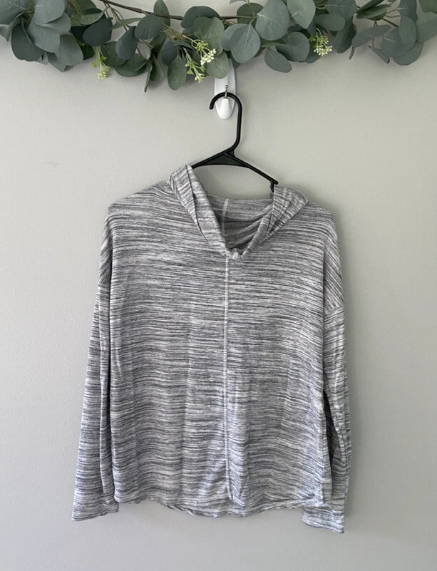 Gilligan & O'Malley Ropa de Dormir Para Mujer XS Gris Acogedora Camisa con Capucha Ropa de Salón Foto 3 de 4