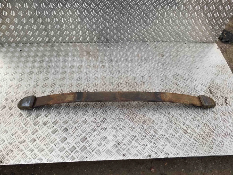 Barra transversal de muelle IVECO DAILY V Furgon/Estate 2.3 diésel 93 kW 2014 26830642 Foto 2 de 4