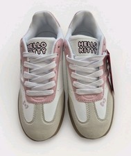 Hello Kitty Sanrio Size 7 Women's Tennis Shoes Pink White Cream Lace-up NEW
