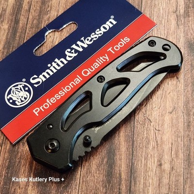 Smith & Wesson Extreme Ops Frame Lock 3.75'' Closed Tanto Blade Pocket Knife