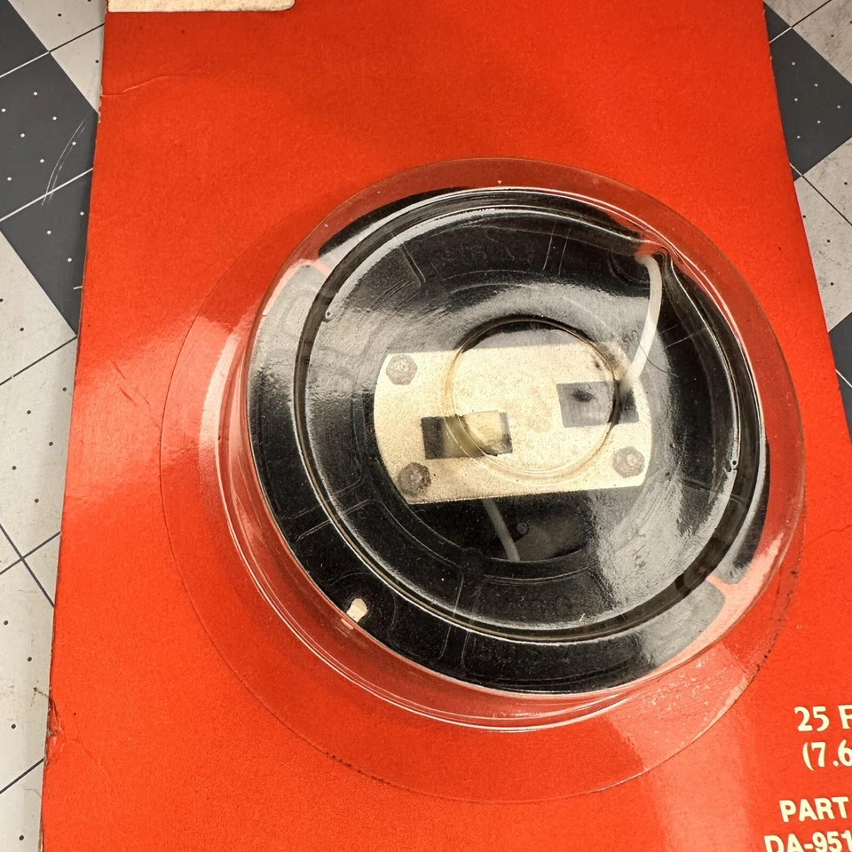 NOS Homelite Jacobsen Spool & String. Part DA-95159-D .065 ST-10 ST-20 - Image 2 of 4