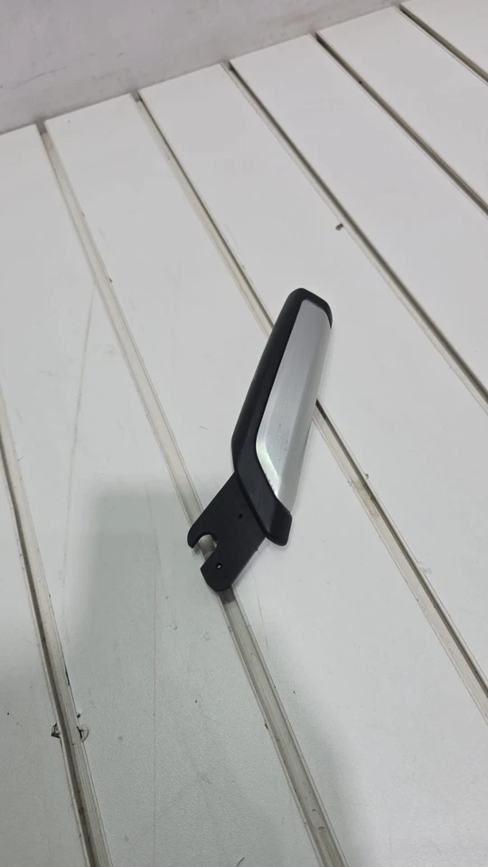 AUDI TT 2.0T 2017 LADO DEL PASAJERO INTERIOR PUERTA MANIJA 8S0867162 Foto 3 de 4