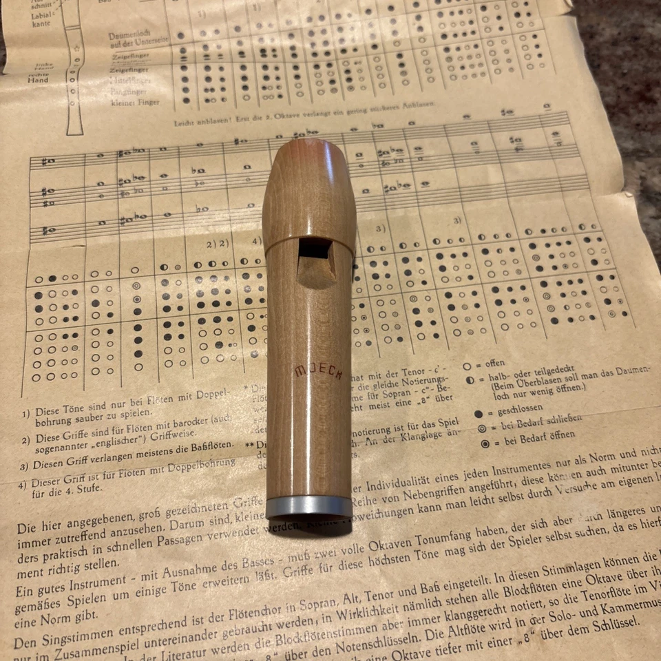 Grabadora alta Moeck Tuju 1954 vintage madera de arce con cepillo y partitura Alemania Foto 4 de 4