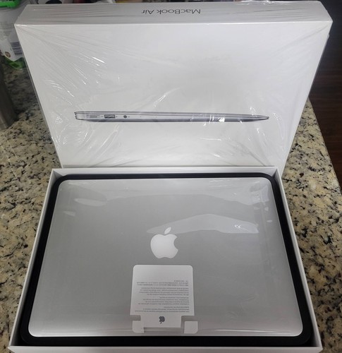 MacBook Air Core i7 2017 2.2Ghz 13" 8Gb ram 1TB SSD New Battery (A1466)