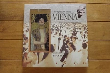 THE SPIRIT OF A CITY VIENNA - TITUS LEBER - LASERDISC LD