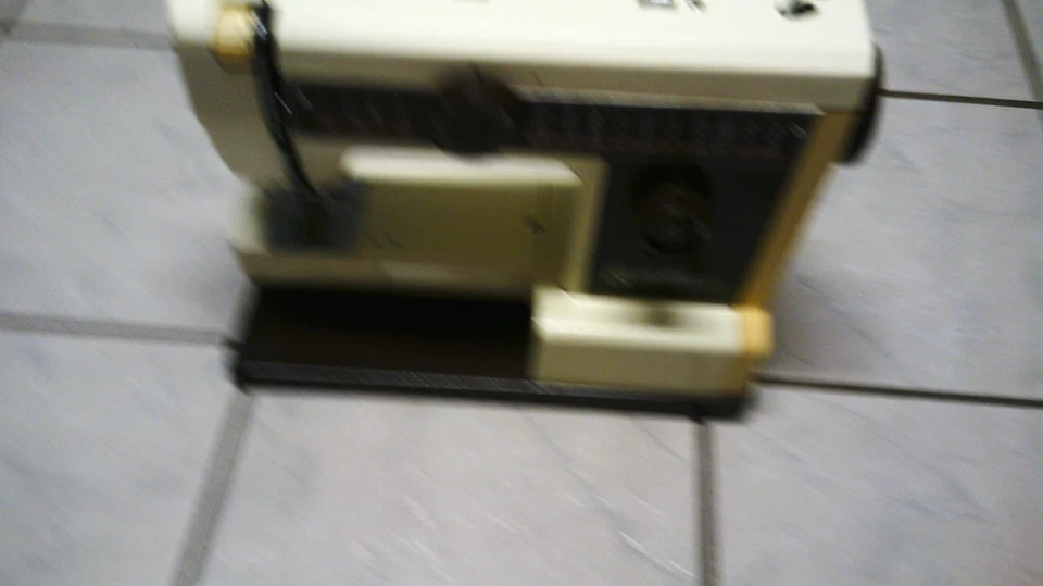 Freiarm-Nähmaschine Dorina Type: 656 - Bild 3 von 4