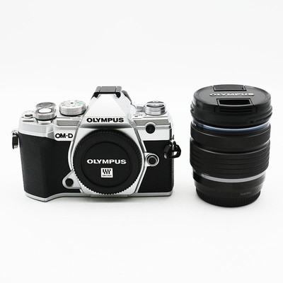 Olympus OM-D E-M5 Mark III 12-45mm F4.0 PRO Kit silber funktionstüchtig