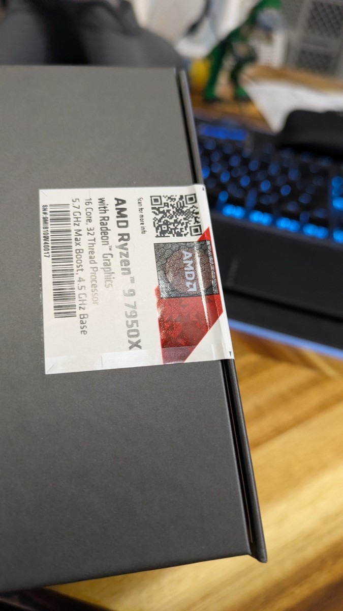 AMD Ryzen 9 7950x Processor (5.7 GHz, 16 Cores, LGA 1718/Socket