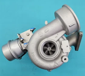 Turbolader Mercedes  SsangYong Chrysler Infiniti 53039707000 ÜBERHOLT !