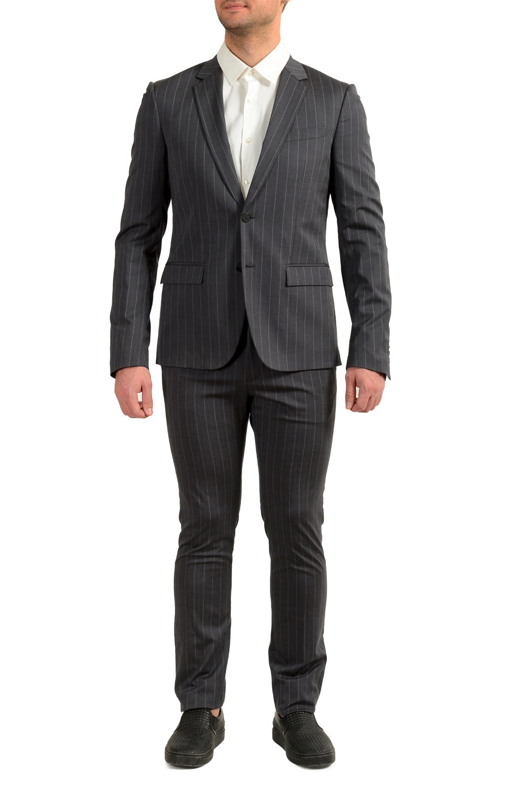 Мужской серый шерстяной костюм в полоску на двух пуговицах Just Cavalli от Just Cavalli цена 40 долларов ЦЕНА 50 долларов 48290₽