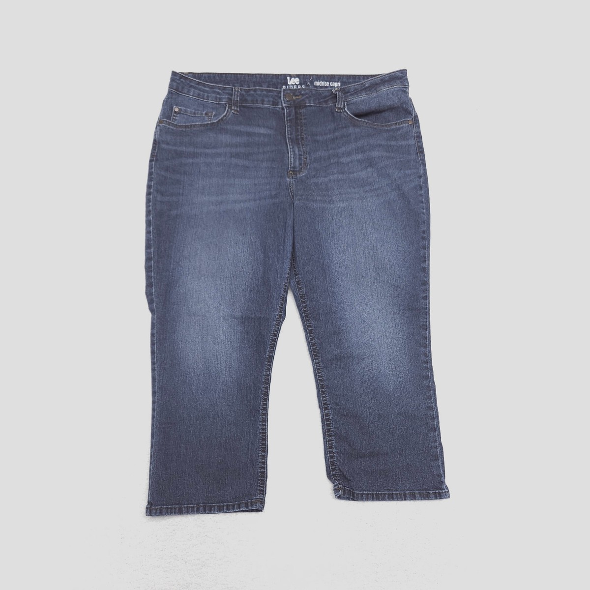 Lee Riders Women's Plus Size 18 Blue Mid Rise Capri Dark Wash Stretch Denim  Jean