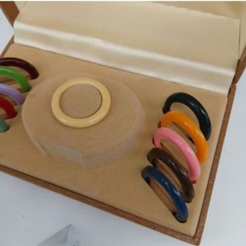 GUCCI Change Bezel Set 11/12.2 Wristwatch Gold Band Analog Round White Dial image 4