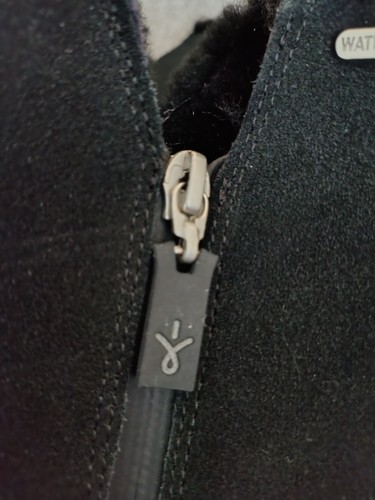 Brand New Emu Calf Length Boots - Picture 4 of 6